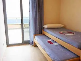 Papa Luna 3000 Apartment